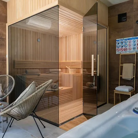 펜션 Awesome In With Sauna Modrušani